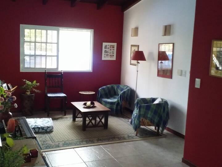 Casa en venta en Jacarandá, 2102, Funes