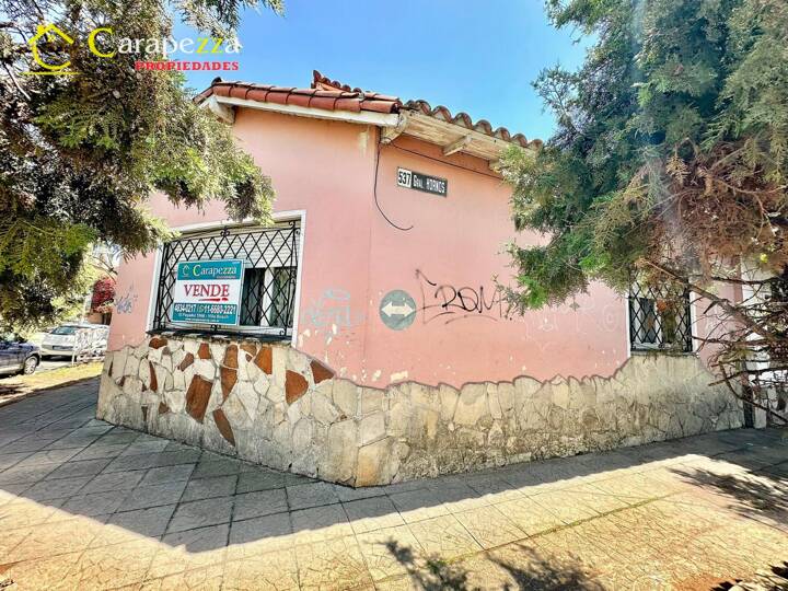 Casa en venta en Avenida General Hornos, 2099, Caseros