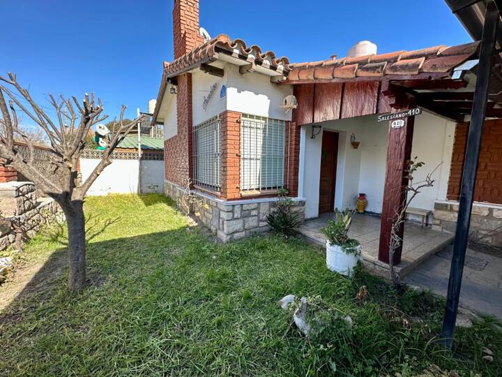 Casa en venta en Las Américas, 32, Valle Hermoso