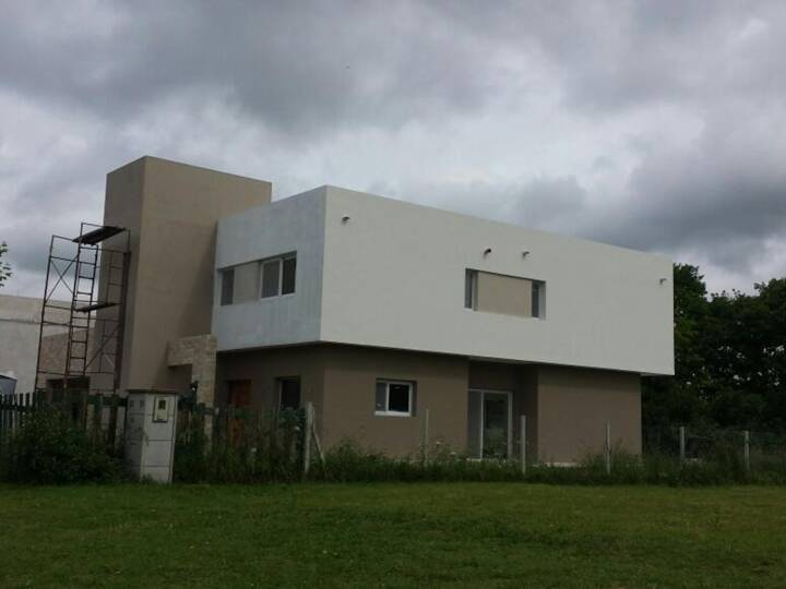 Casa en venta en Guillermo Enrique Hudson