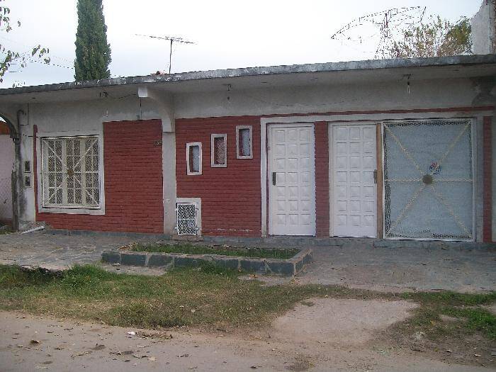 Casa en venta en Calle 262, 1601, Carlos Tomás Sourigues