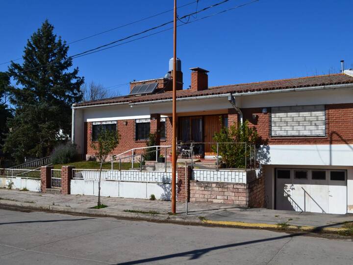 Casa en venta en Manuel Belgrano, Tanti