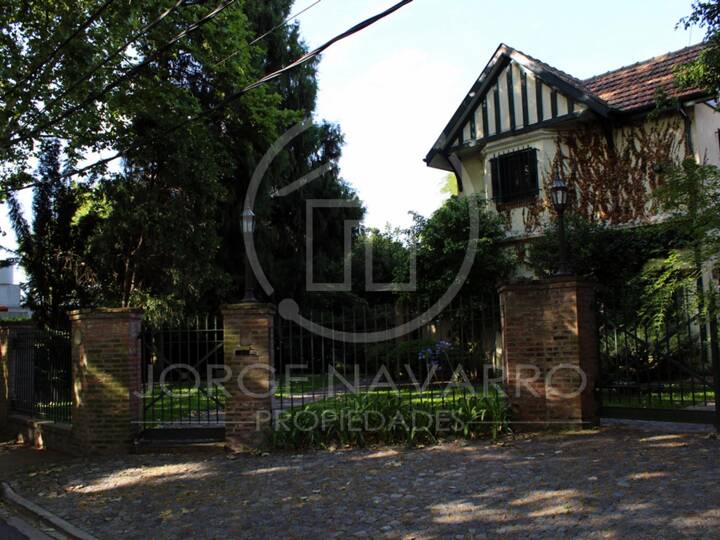 Casa en venta en Maestro A. Schiuma, 3093, Villa Parque San Lorenzo