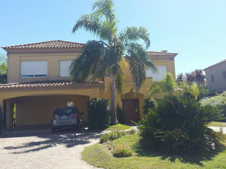 Casa en venta en Santa Bárbara, Los Troncos del Talar