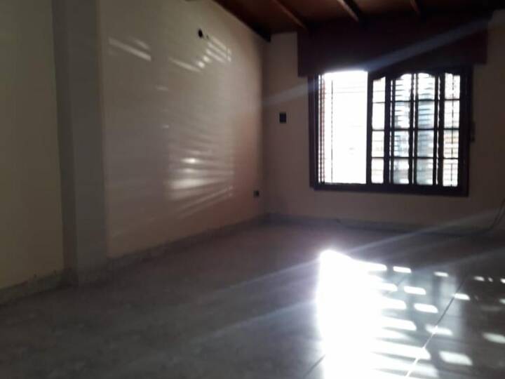 Casa en venta en Mendoza, 357, Ezpeleta