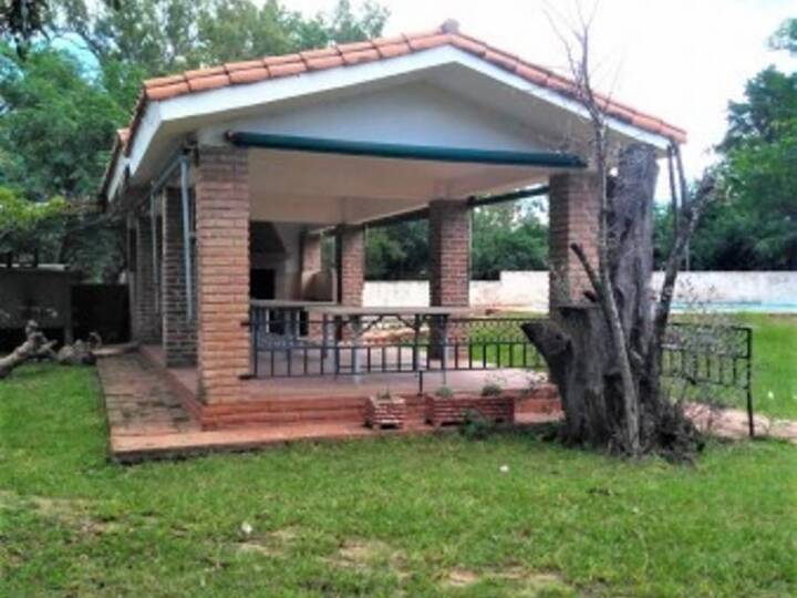 Casa en venta en Avenida Principal, Villa Los Aromos