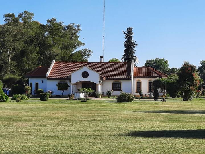 Casa en venta en Juan Manuel Fangio, Dolores