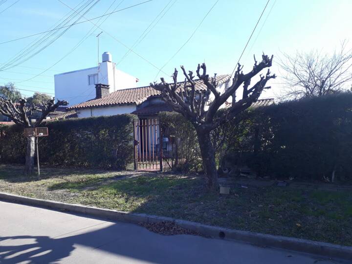 Casa en venta en Juramento, 701, Villa Santos Tesei