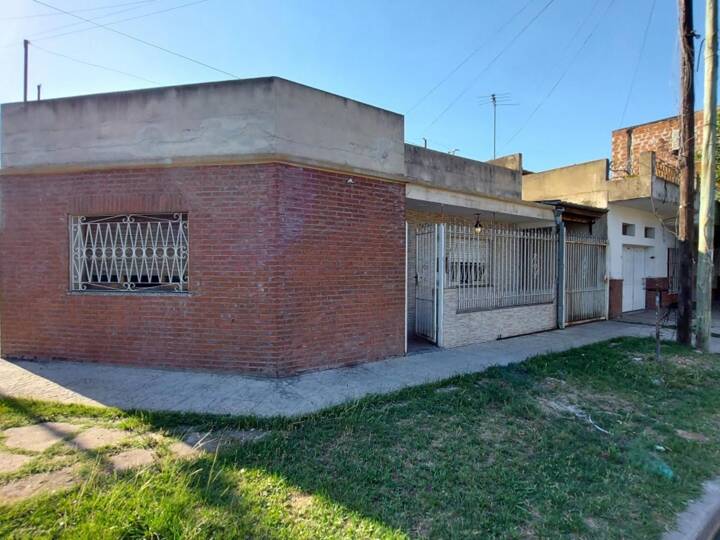 Casa en venta en Achaga, 3249, Buenos Aires