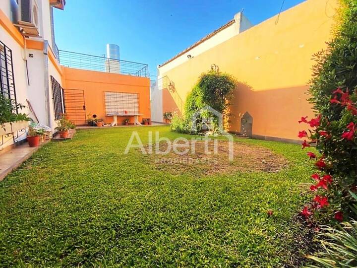 Casa en venta en Esmeralda, 750, Haedo