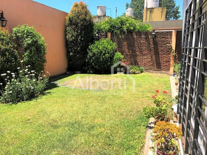 Casa en venta en Esmeralda, 750, Haedo