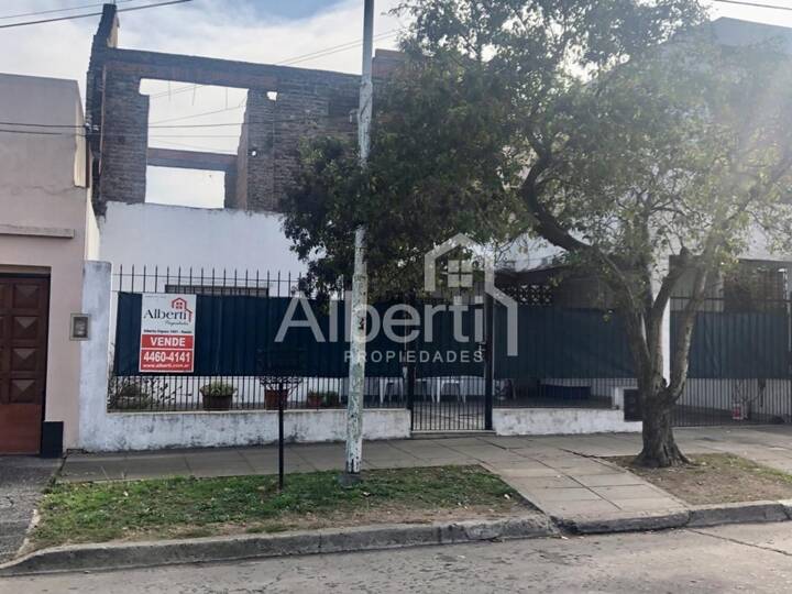 Casa en venta en Carlos Gardel, 1943, El Palomar